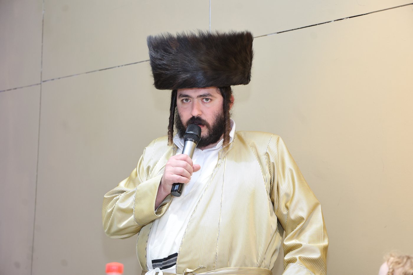 הכנסת ספר תורה בתולדות אברהם יצחק