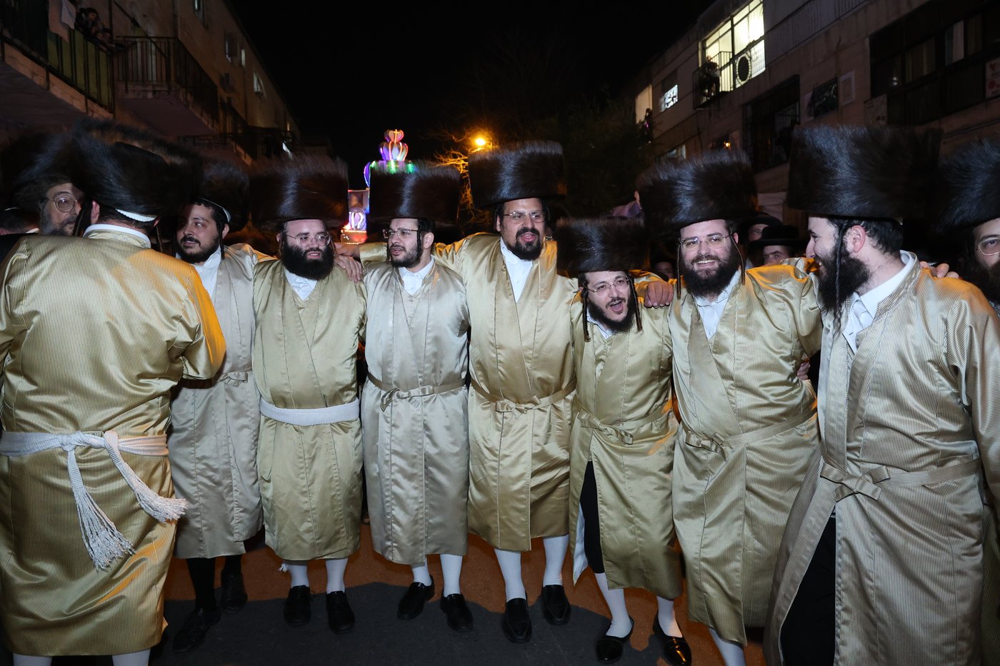 הכנסת ספר תורה בתולדות אברהם יצחק