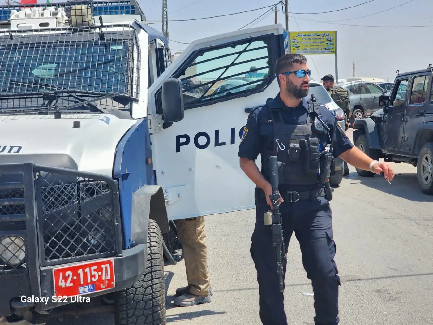 שוטרים בפעילות