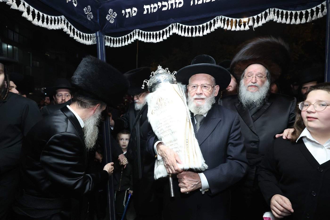 חיים יצחק כהן בהכנסת ס"ת בסאווראן