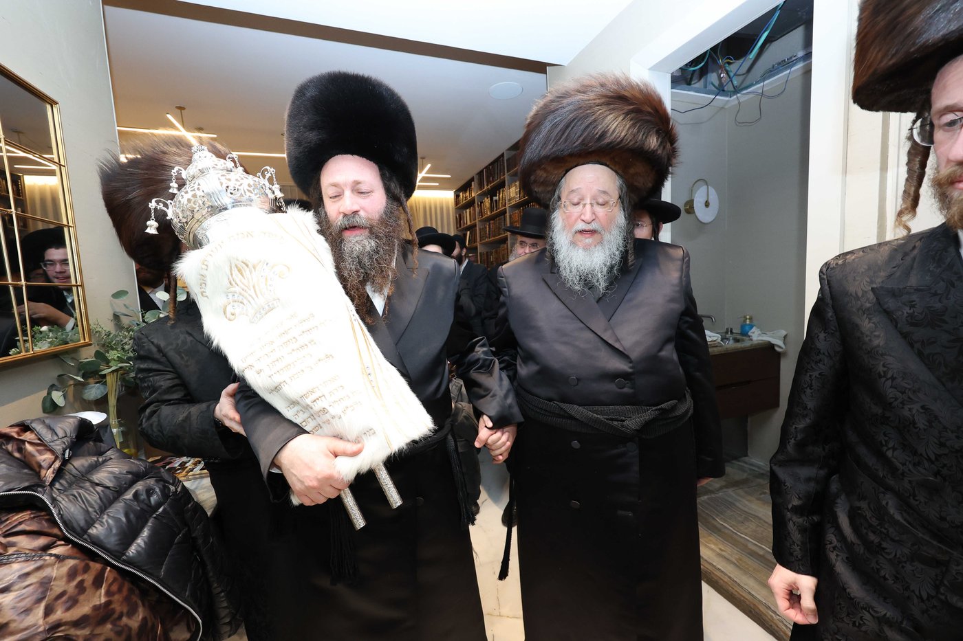 הכנסת ס"ת בסאווראן