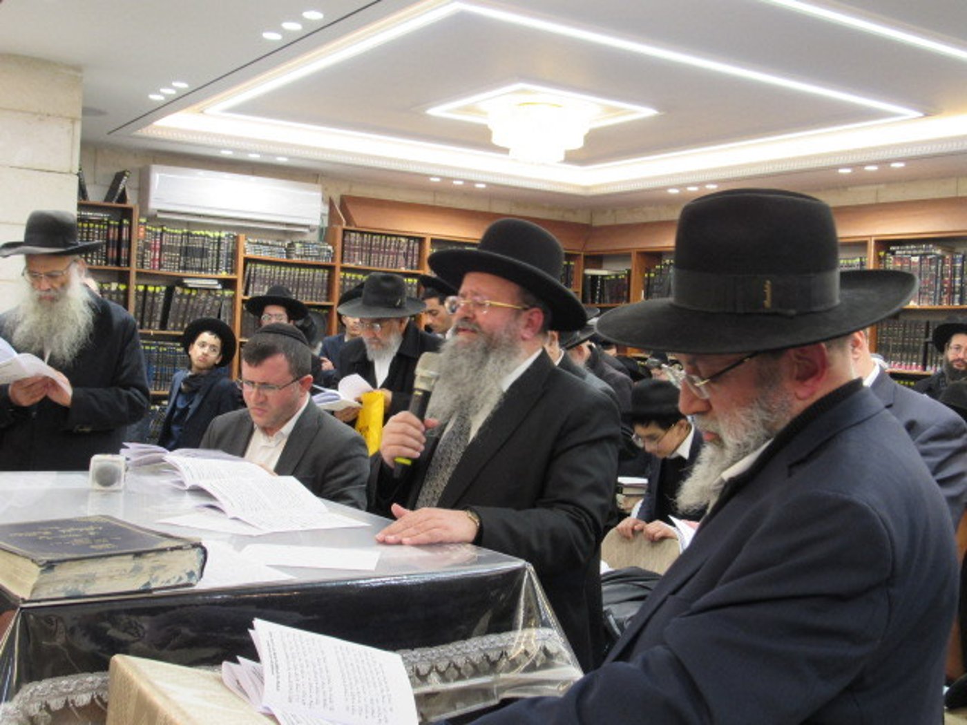 עצרת תפילה לרפואת הגר"ד בצרי