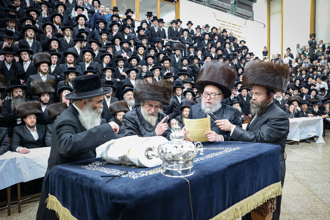 הכנסת ס"ת ברחמיסטריווקא