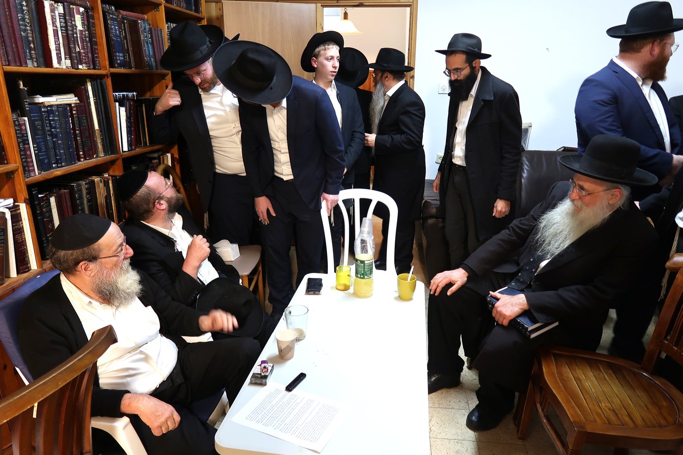 ניחום אבלים אצל הגאון רבי יהושע ארנברג