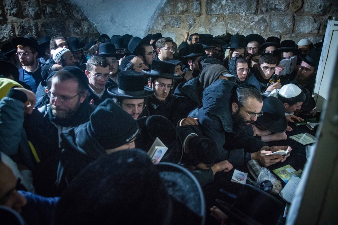 ליל עשרה בטבת בקבר יוסף שבשכם