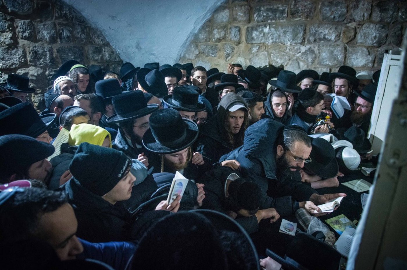 ליל עשרה בטבת בקבר יוסף שבשכם