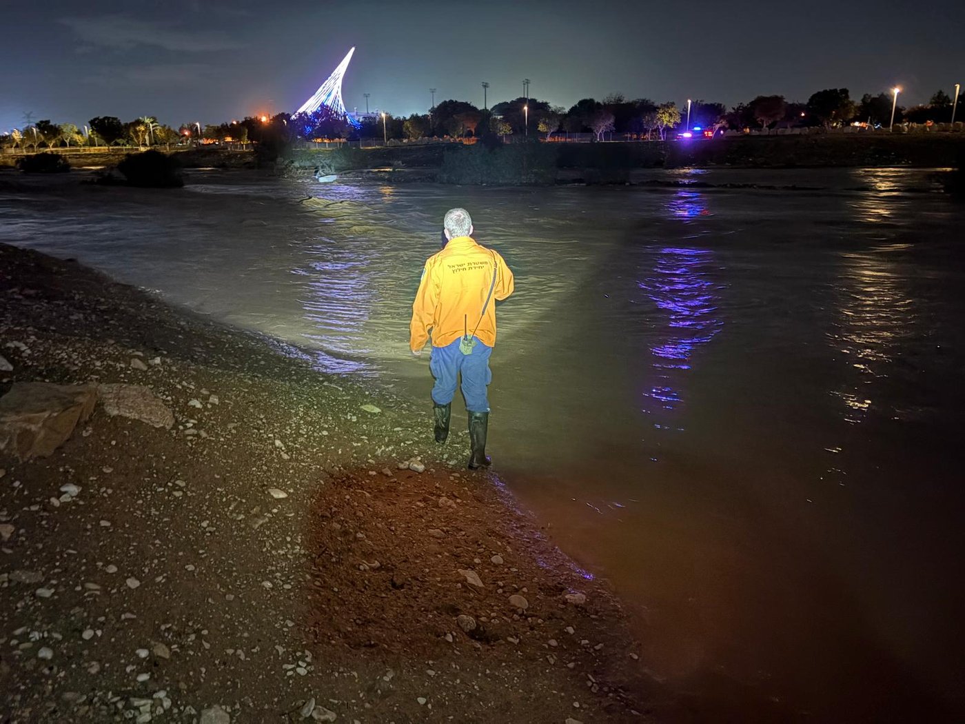 החיפושים אחר הצעיר