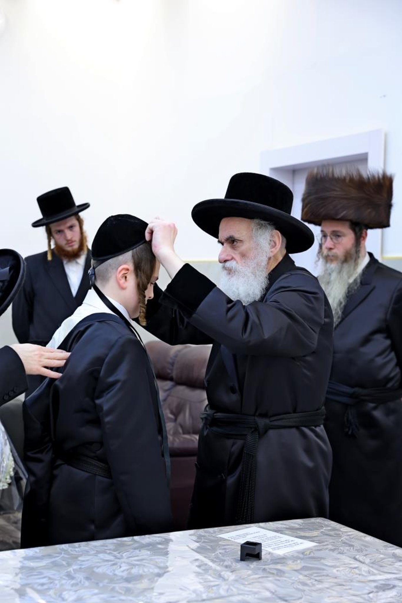 בר מצווה לבן הרב חיים מאיר מרקוביץ, אצל האדמו"ר מויזניץ