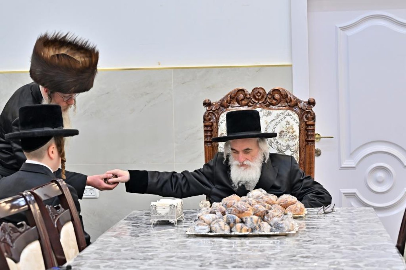 בר מצווה לבן הרב חיים מאיר מרקוביץ, אצל האדמו"ר מויזניץ