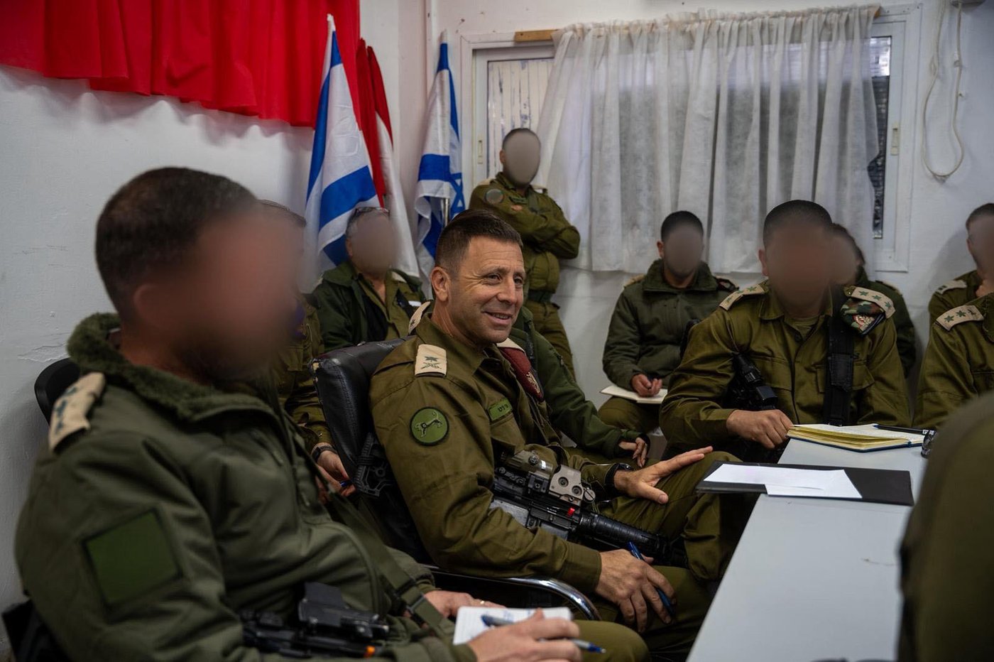 אלוף אבי בלוט בביקורת פתע בפיקוד המרכז