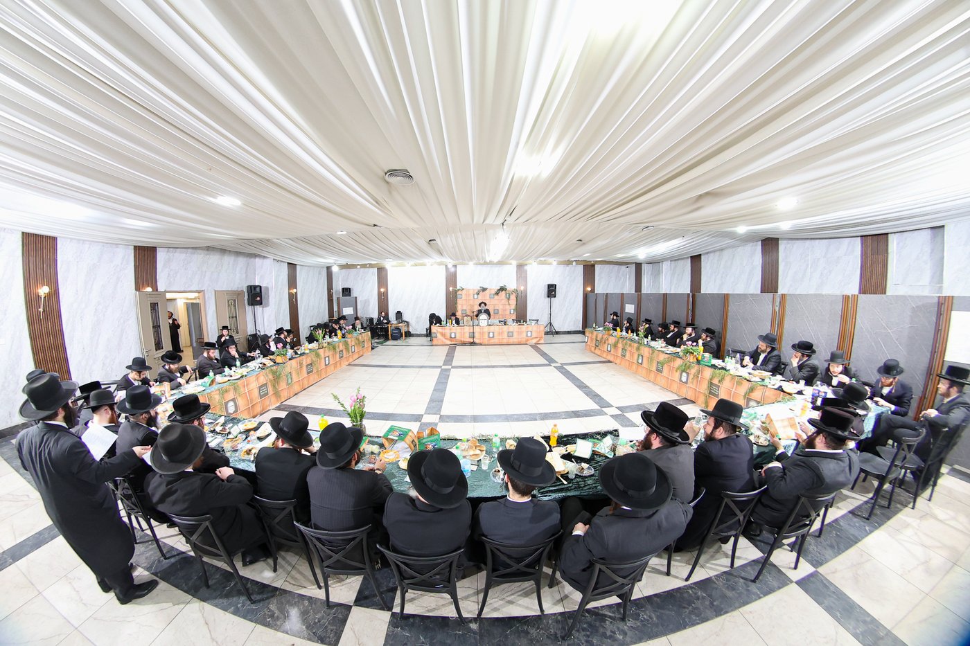 מעמד הסיום אצל הגה"צ רבי חיים צבי מייזליש