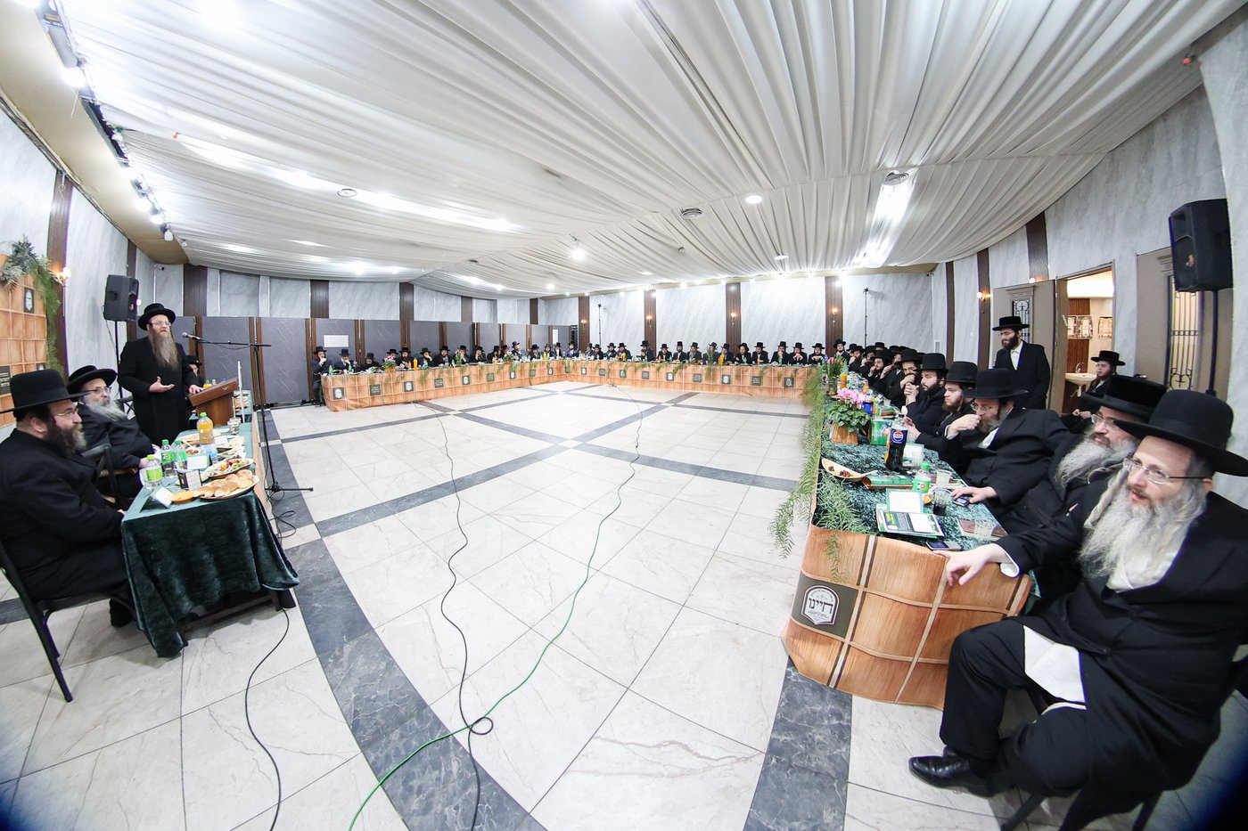 מעמד הסיום אצל הגה"צ רבי חיים צבי מייזליש