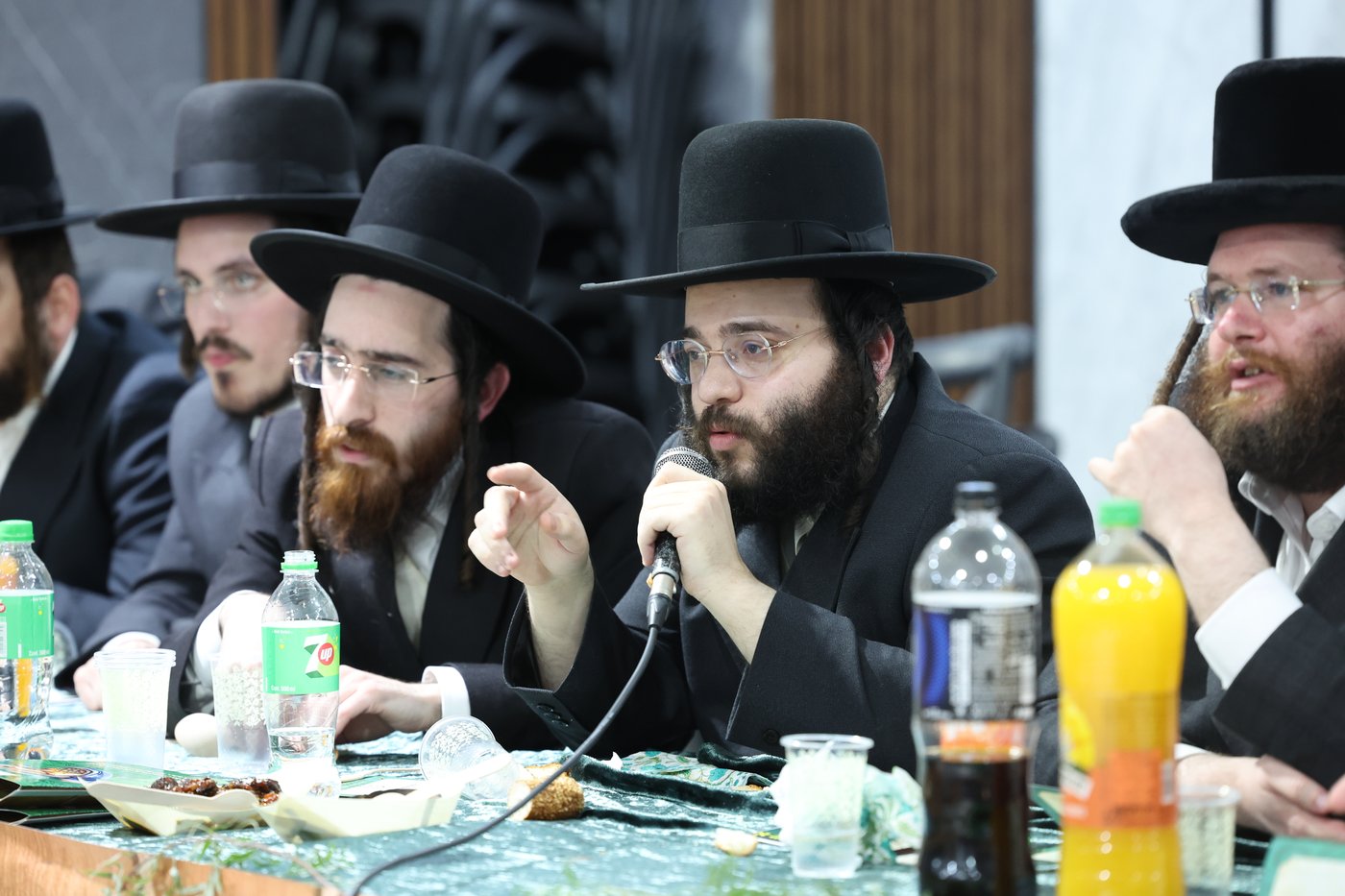 מעמד הסיום אצל הגה"צ רבי חיים צבי מייזליש