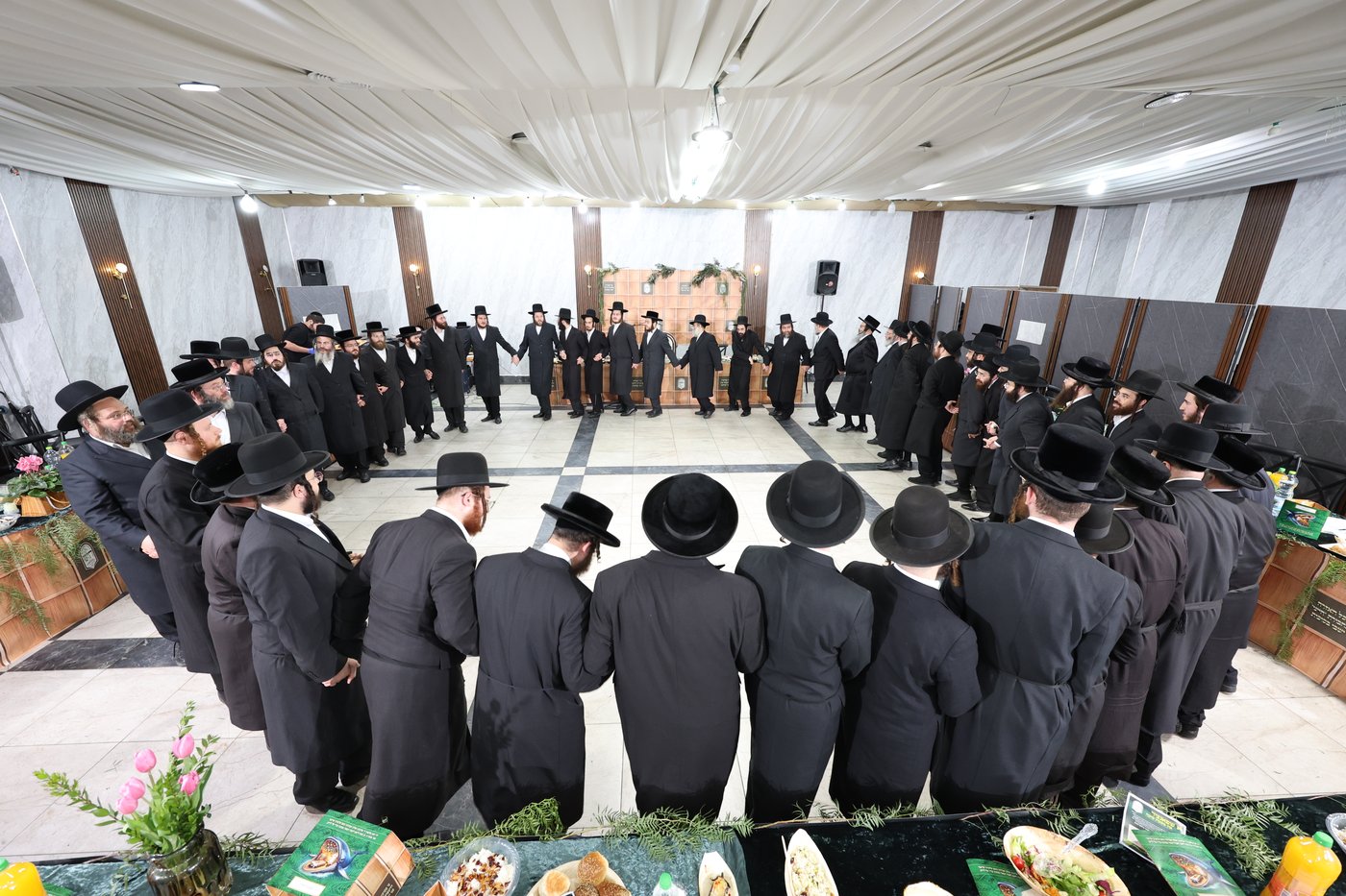 מעמד הסיום אצל הגה"צ רבי חיים צבי מייזליש