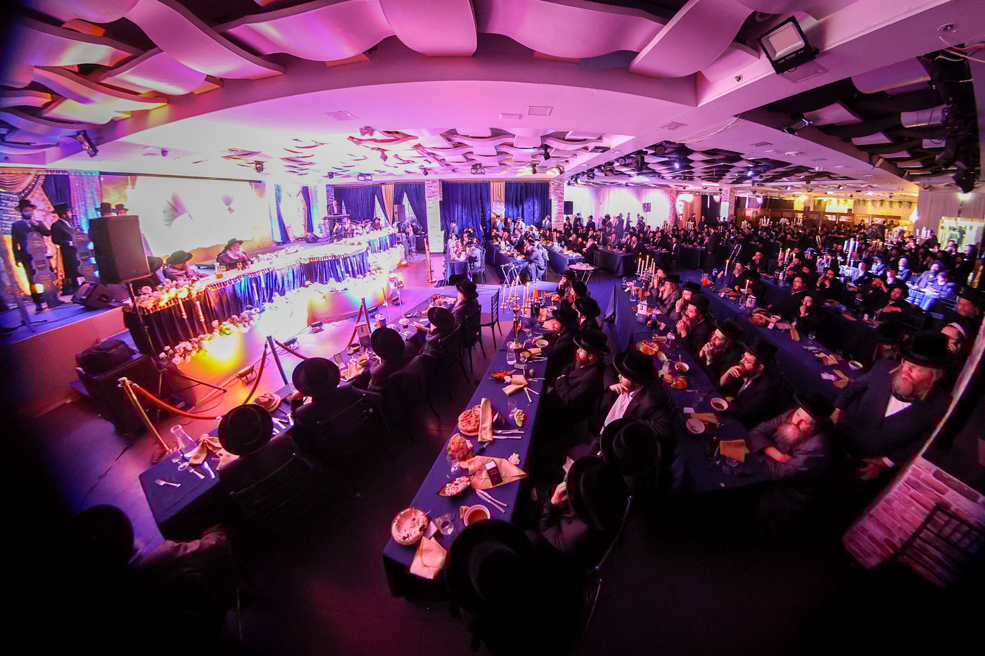 הדינר לטובת קרעטשניף סיגעט