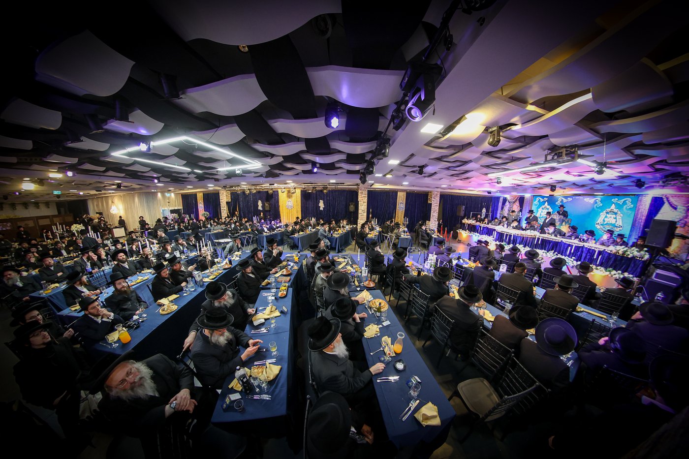 הדינר לטובת קרעטשניף סיגעט