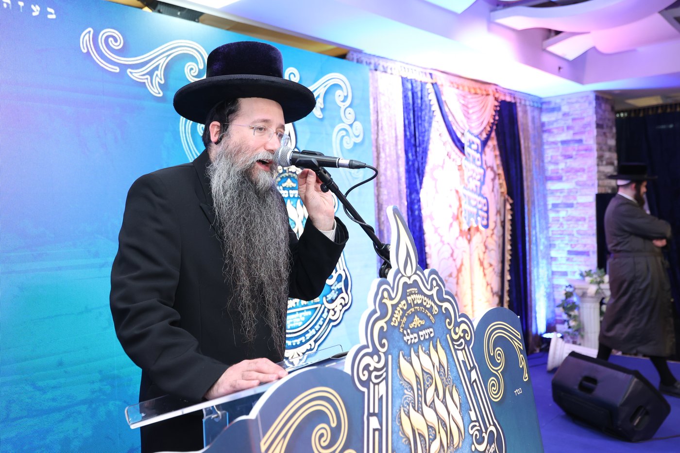 הדינר לטובת קרעטשניף סיגעט