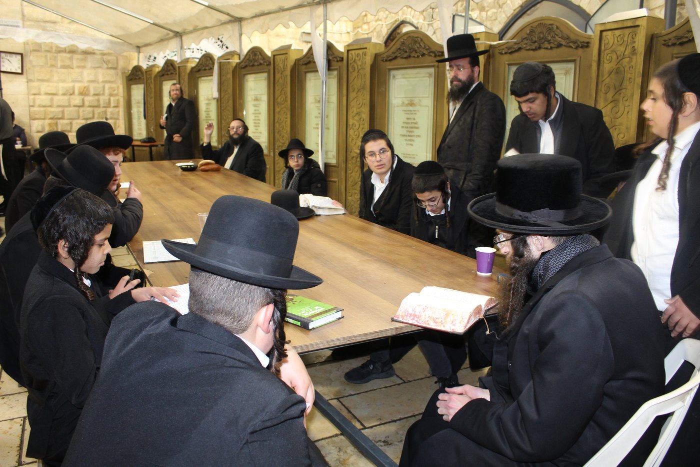 האדמו"ר מישועות יעקב סקולען במירון