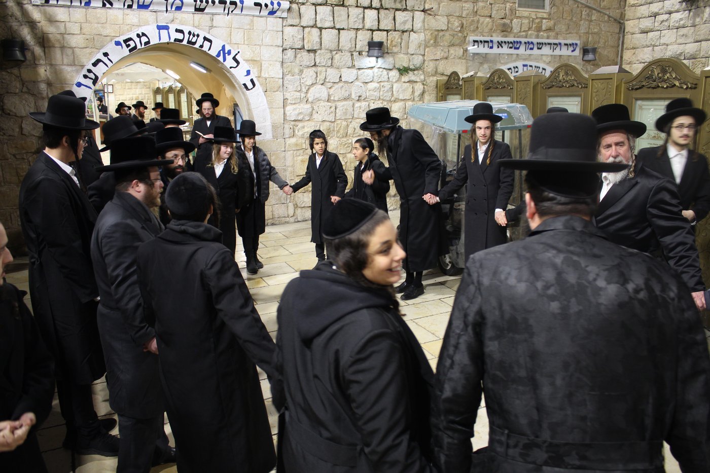 האדמו"ר מישועות יעקב סקולען במירון