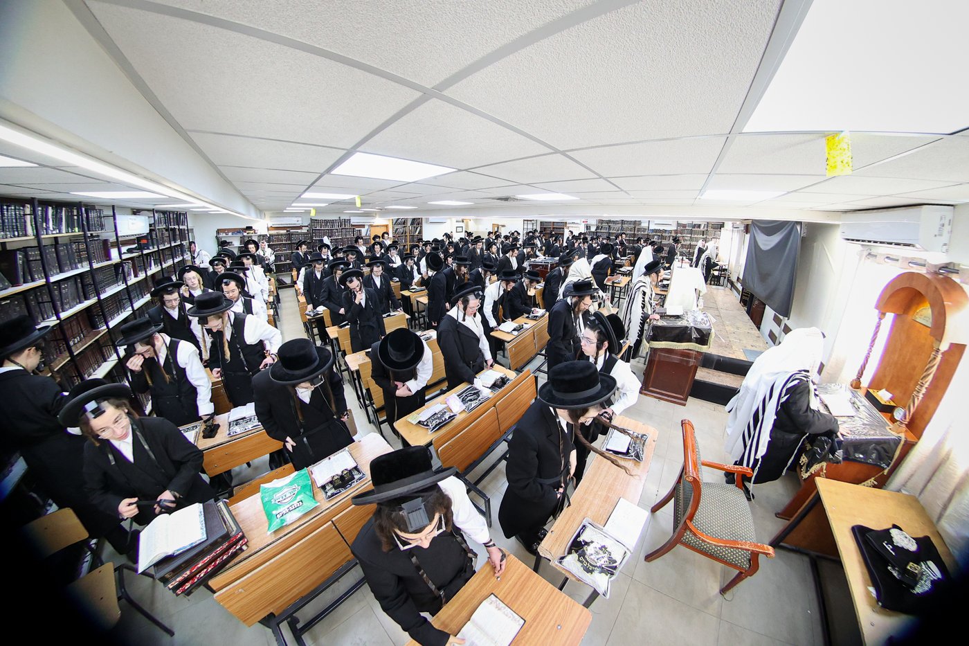 הגרח"צ טייטלבוים בקוממיות