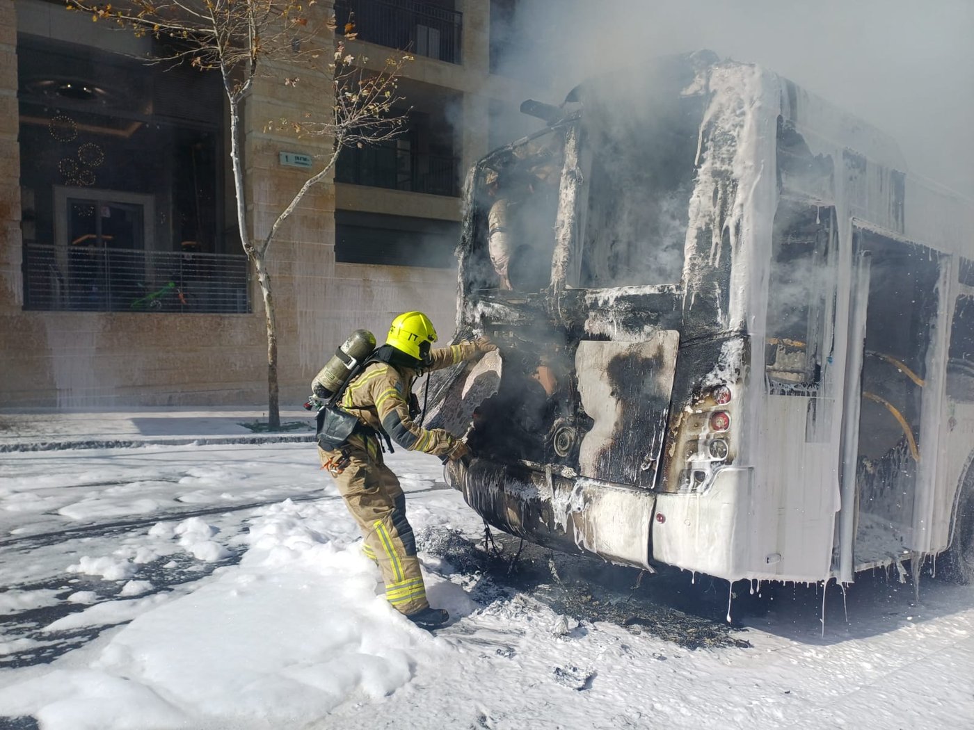 שריפת האוטובוס ברחוב ירמיהו בירושלים