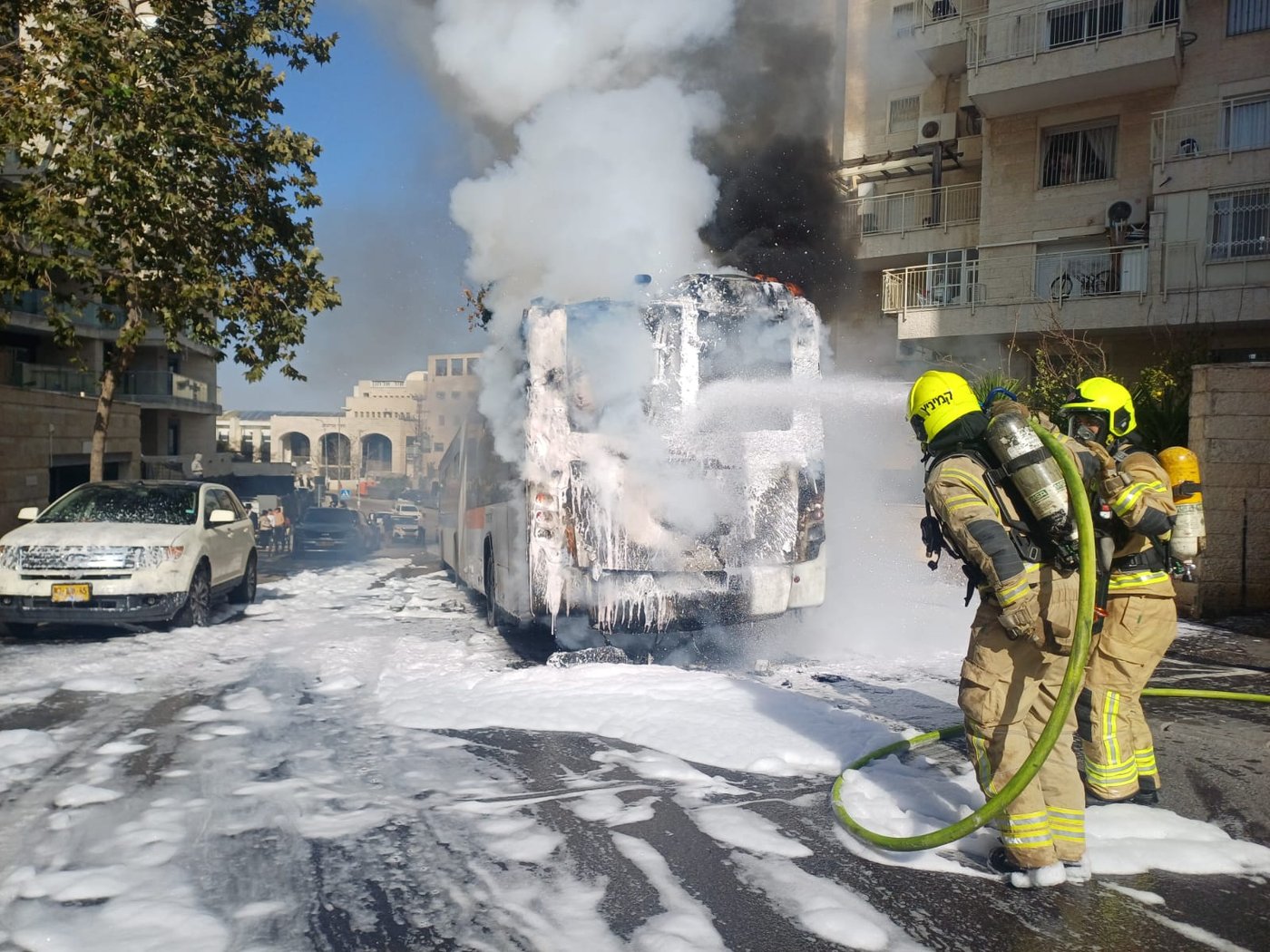 שריפת האוטובוס ברחוב ירמיהו בירושלים