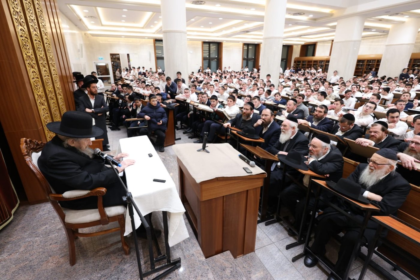 ראש הישיבה הגר"ד לנדו, אמש