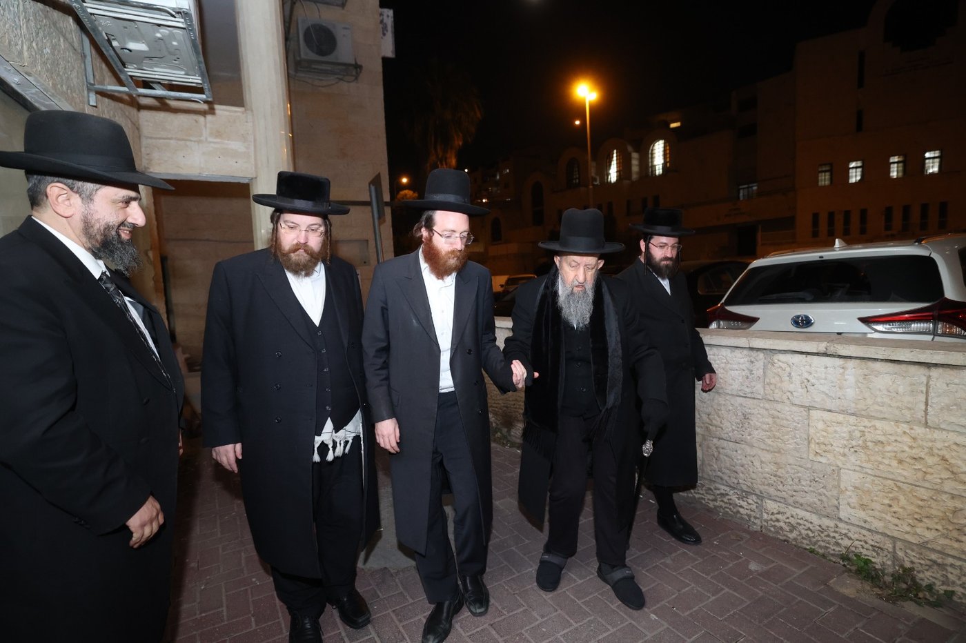 הגרב"צ מוצפי בביקור אצל הגר"מ שטרנבוך