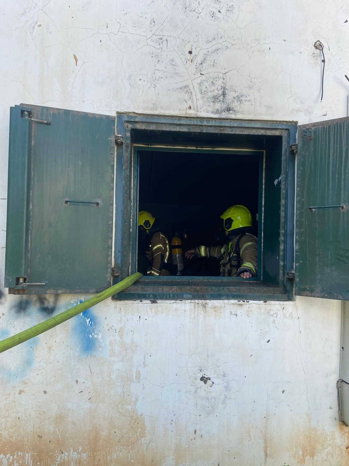 זירת השריפה בבית הספר "דרכי נועם"