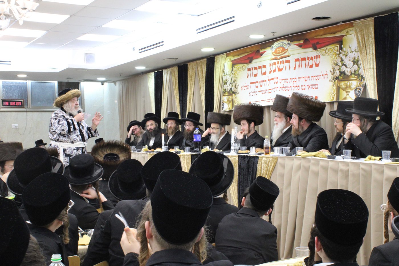 ש"ב בחצרות מאור החיים - ישיבת אמרי חיים