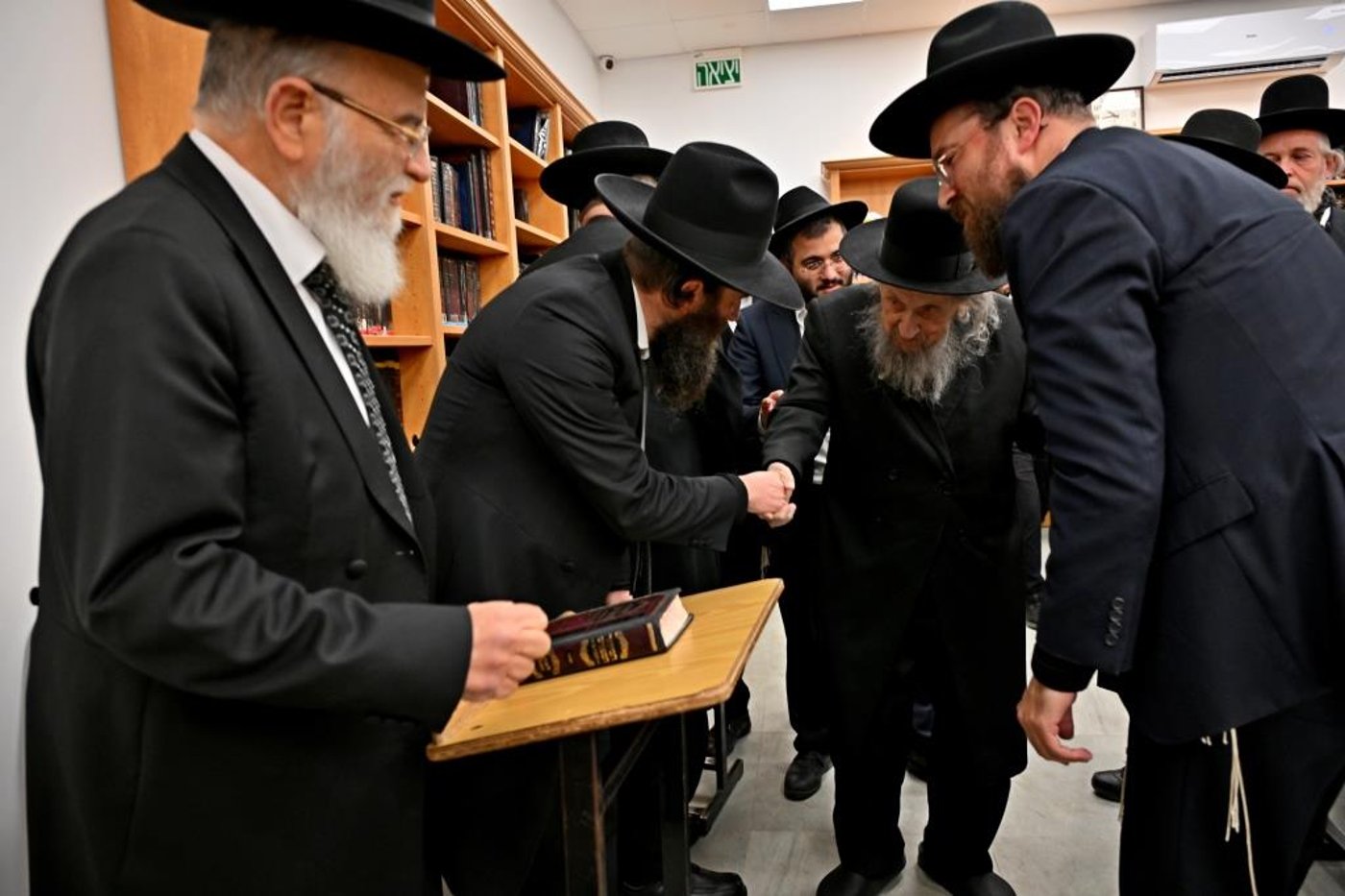 הגר"ד לנדו בחנוכת הבית לישיבת הר"ן