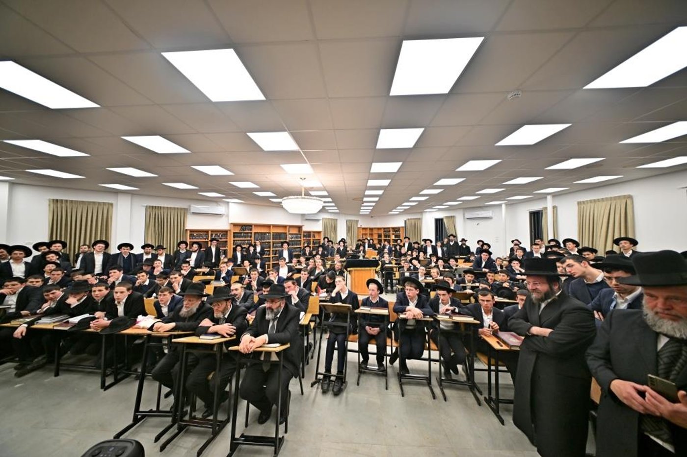 הגר"ד לנדו בחנוכת הבית לישיבת הר"ן