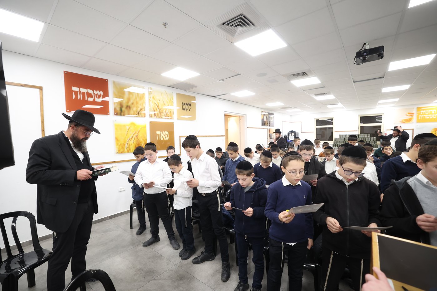 סיום סדר מועד בקהילת מבקשי ה'