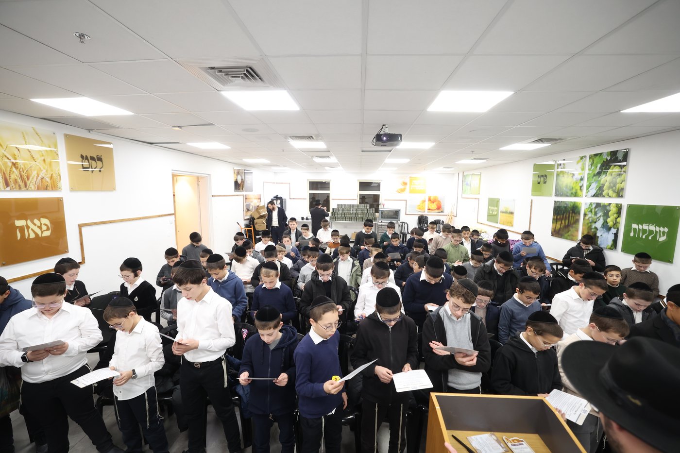 סיום סדר מועד בקהילת מבקשי ה'