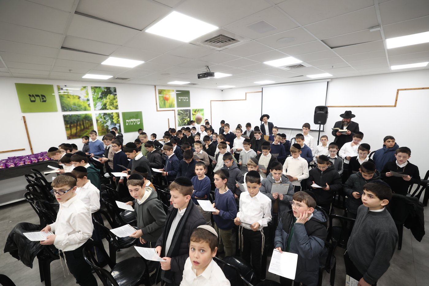 סיום סדר מועד בקהילת מבקשי ה'