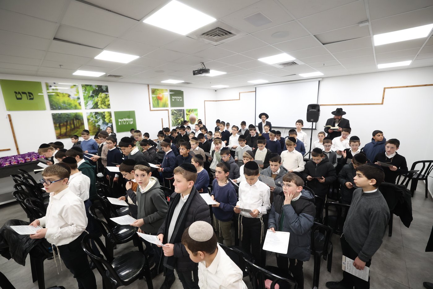 סיום סדר מועד בקהילת מבקשי ה'