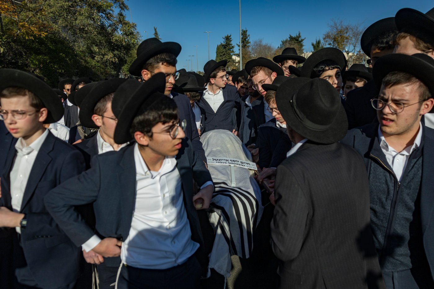 הלווית הנער החרדי יוסף אייזנטל ז"ל