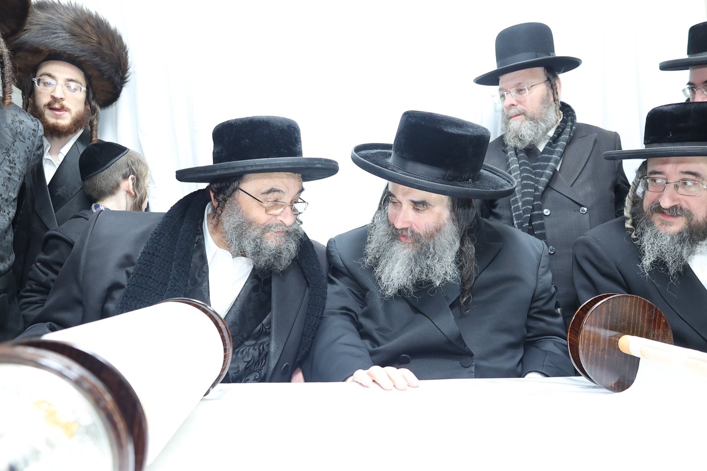 הכנסת ס"ת לע"נ האברך ר' מרדכי יואל פעקעטע זצ"ל