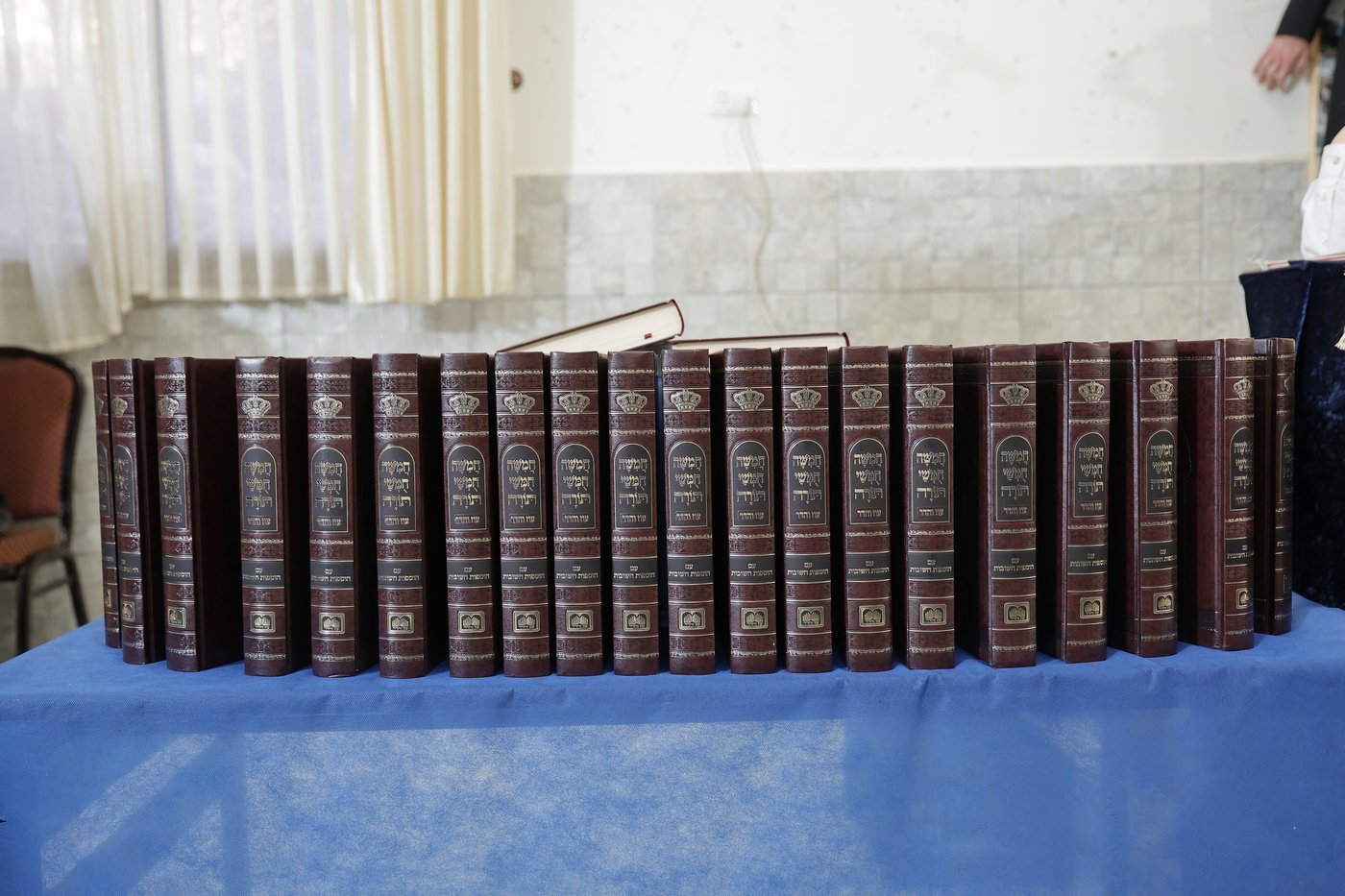 חומש סעודה בת"ת בעלזא בהר יונה