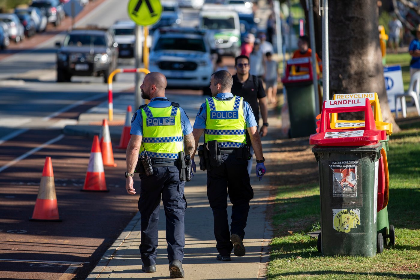 שוטרים אוסטרלים במהלך סיור