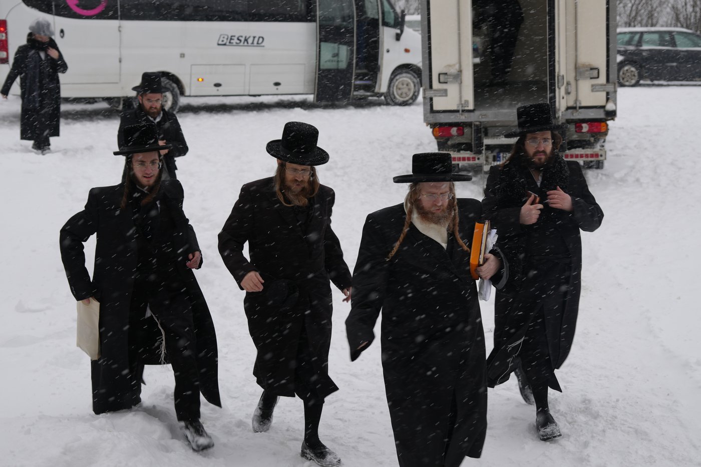 האדמו"ר משומרי אמונים במסע הקודש לפולין