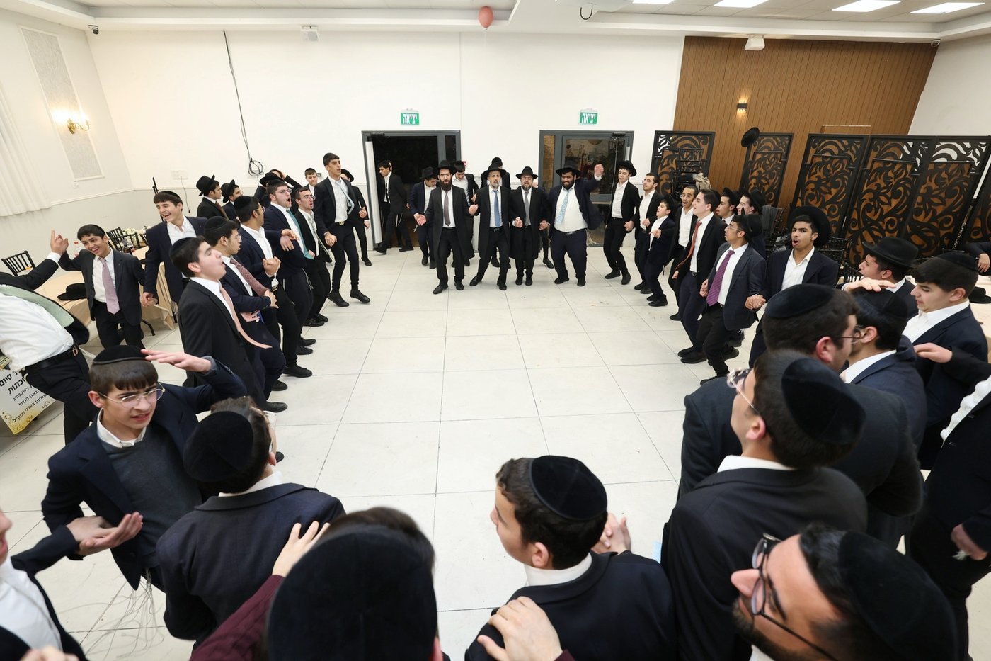 סיום הש"ס בישיבת 'דבר שמעון'