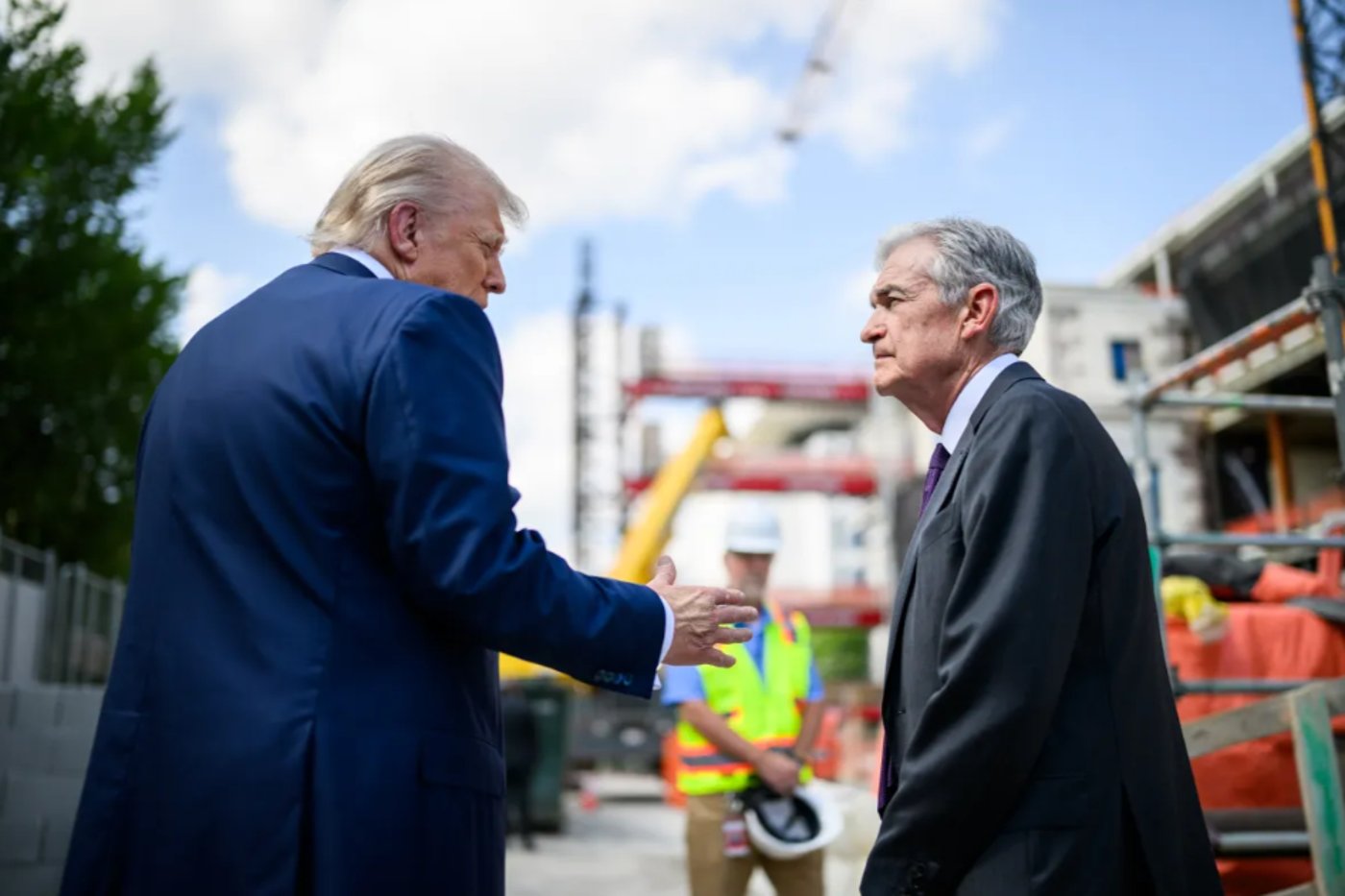 טראמפ ופאוול