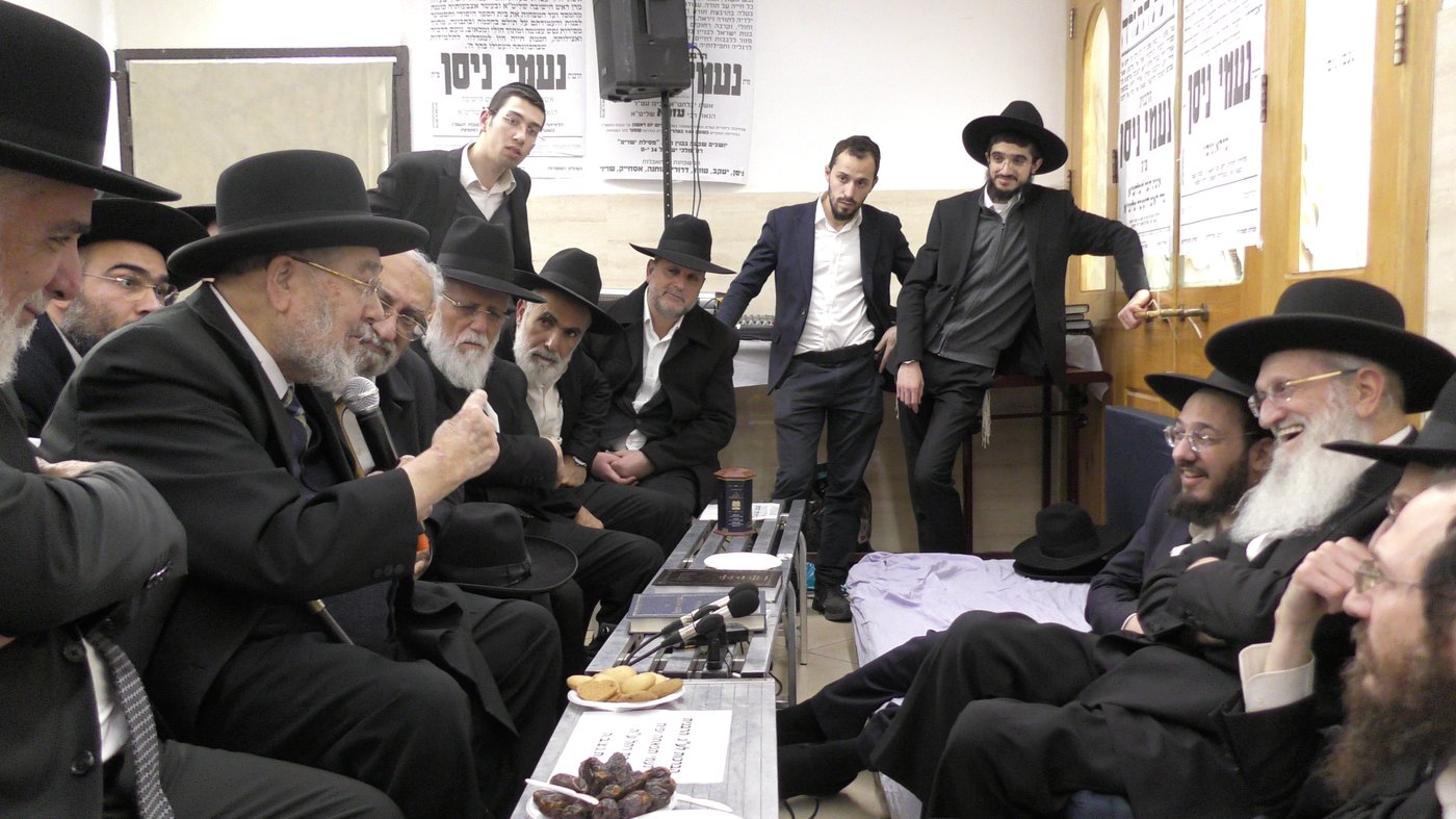 ניחום אבלים אצל הגה"צ עזרא ניסן 