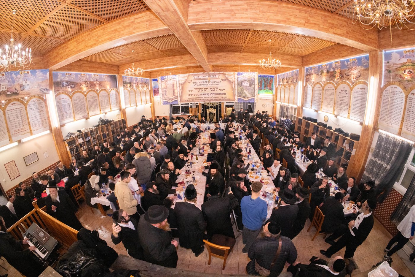 הילולת ה'בני יששכר' בדינוב