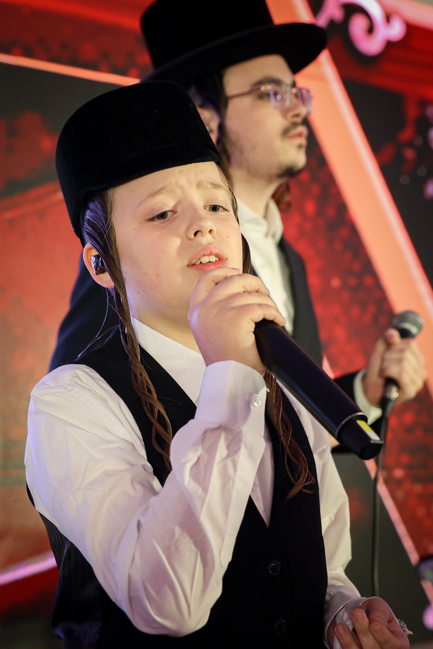 דינר להחיותינו במכנובקא בעלזא