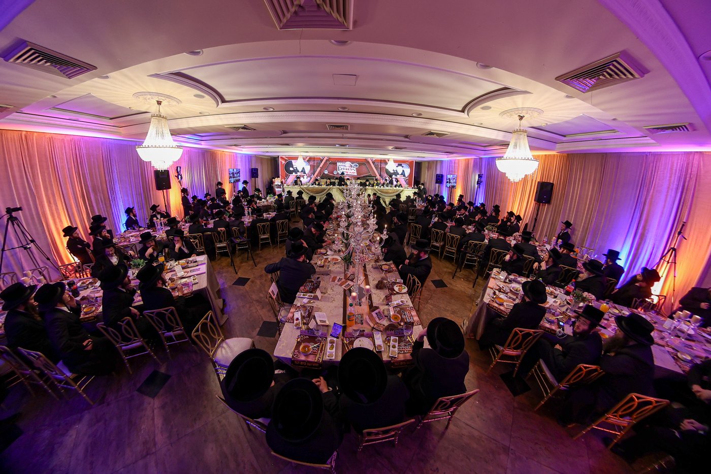 דינר להחיותינו במכנובקא בעלזא