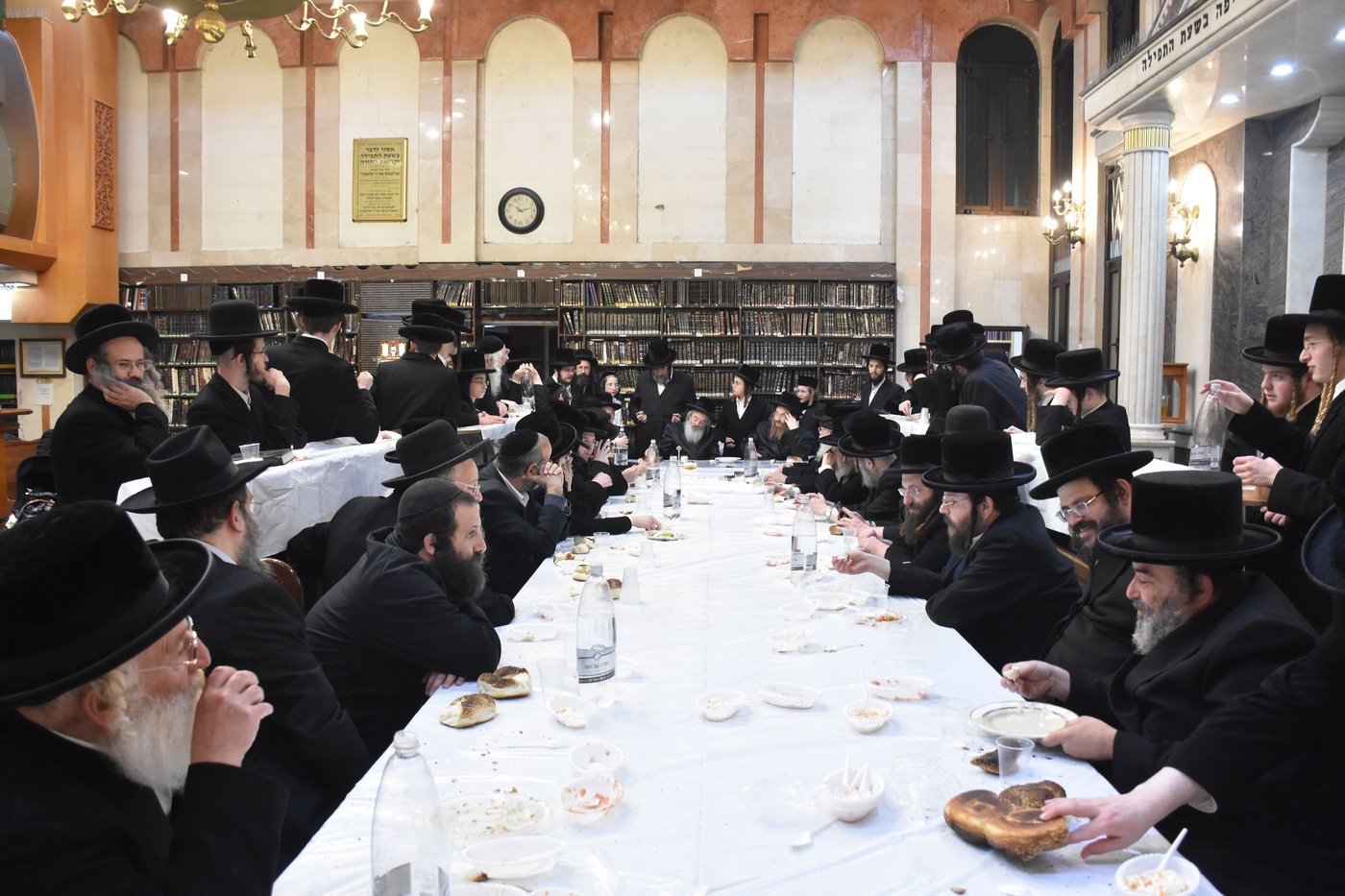 הילולא קדישא בלעלוב