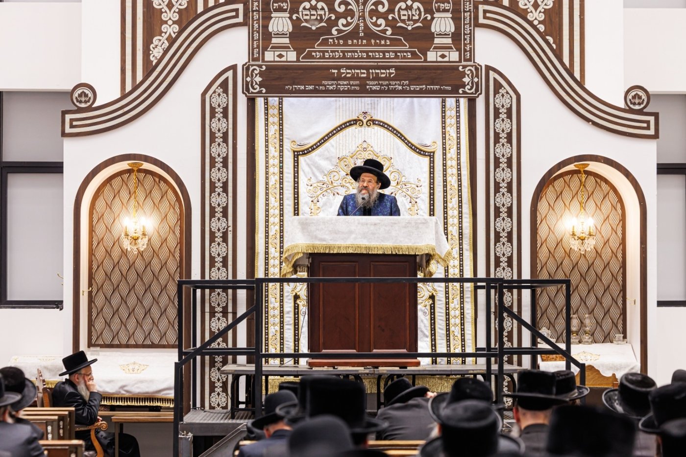 אסיפת התעוררות לרגל ימי השובבי"ם בחצה"ק באבוב 45