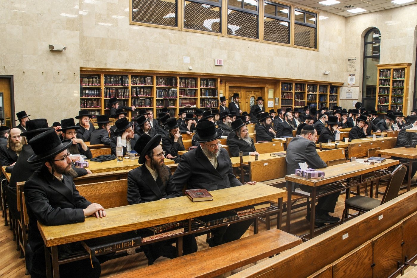 אסיפת התעוררות לרגל ימי השובבי"ם בחצה"ק באבוב 45